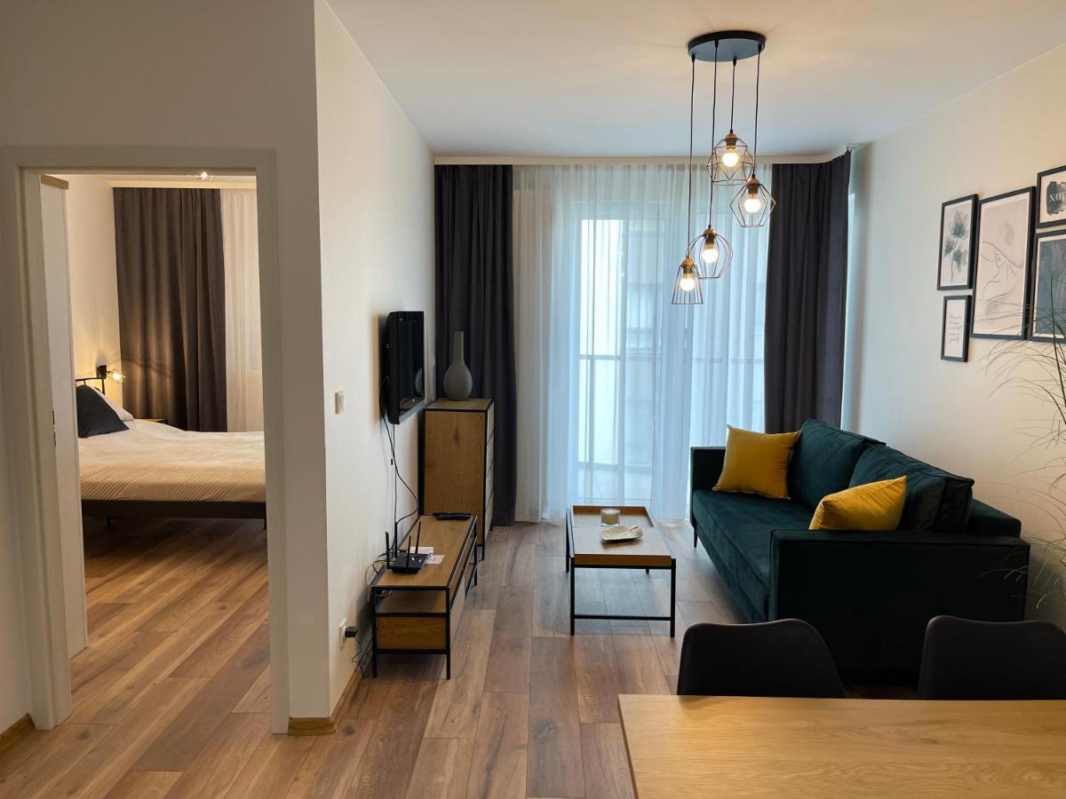 Newport Industrial Apartment Варшава Экстерьер фото