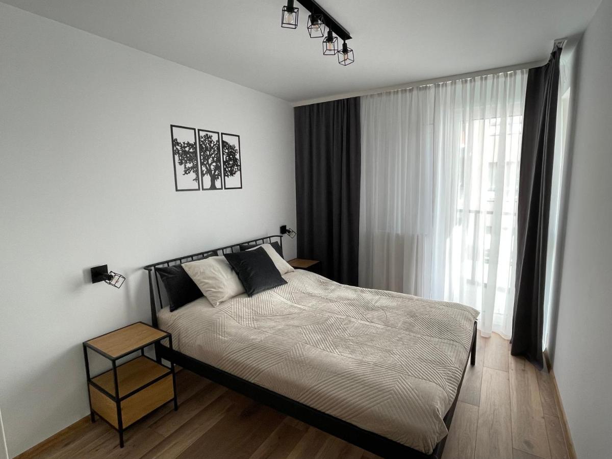 Newport Industrial Apartment Варшава Экстерьер фото