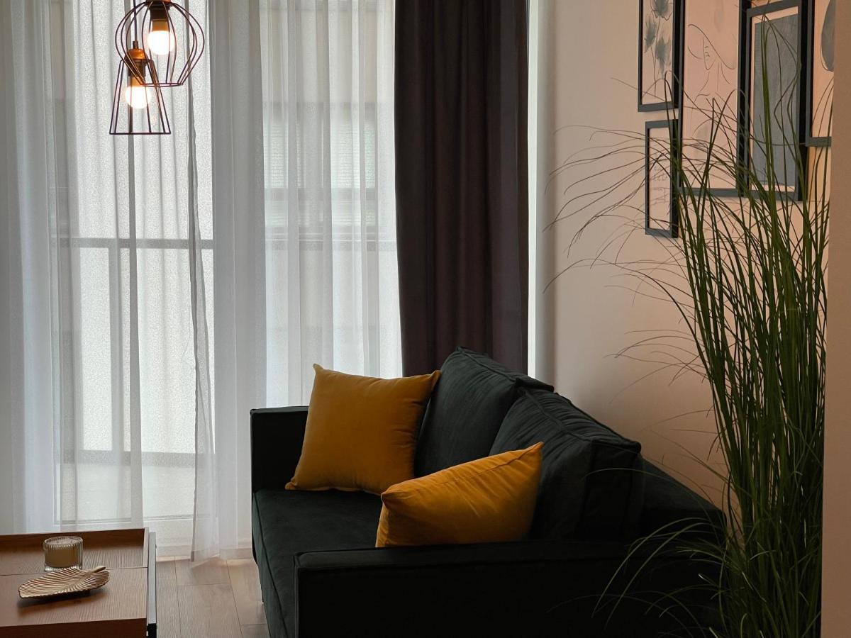 Newport Industrial Apartment Варшава Экстерьер фото