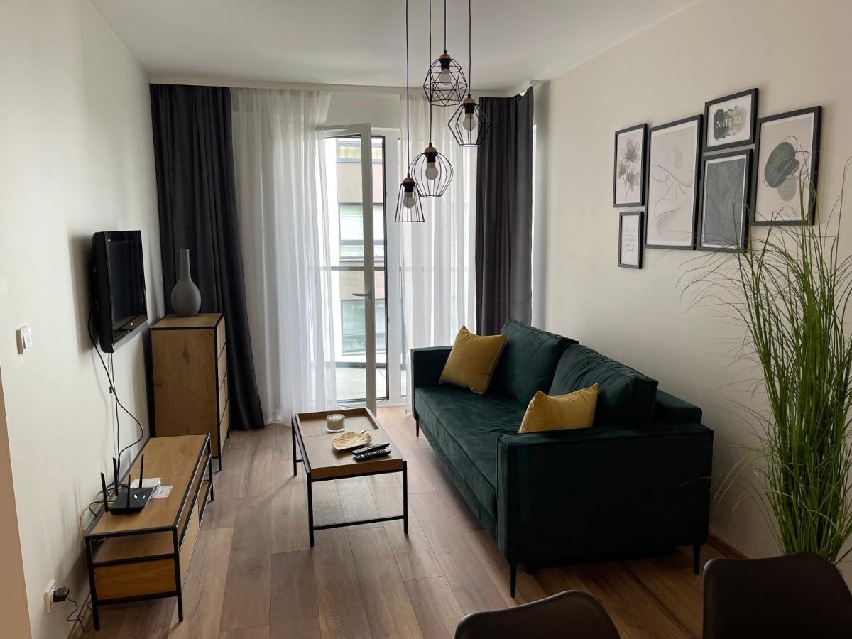 Newport Industrial Apartment Варшава Экстерьер фото