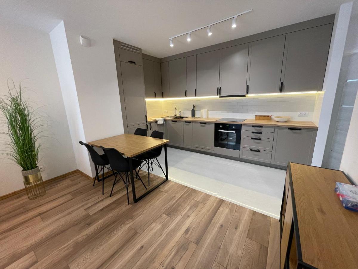 Newport Industrial Apartment Варшава Экстерьер фото